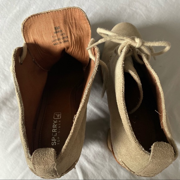 Sperry | Suede Princeton Ankle Bootie - Picture 6 of 8